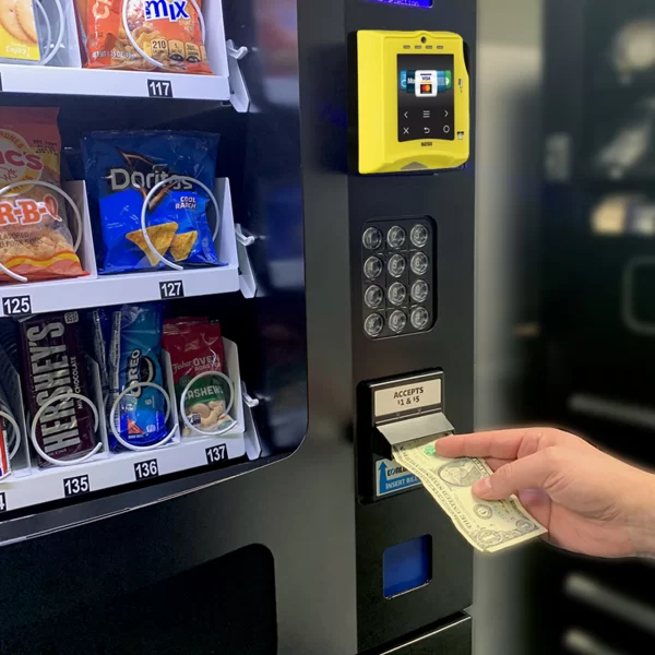 Seaga SM2300 Snack and Soda Combo Machine - Image 5